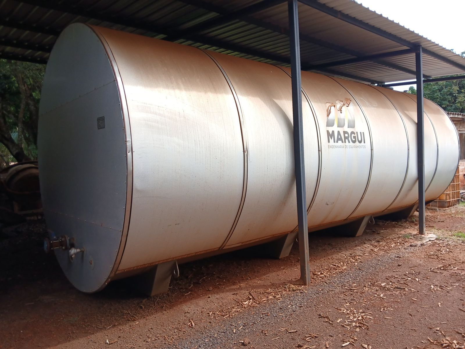 Usina de asfalto marca Margui capacidade de 10/20t/h ano 2021